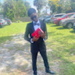 Meet your Posher, Zachary